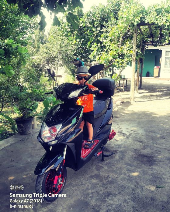 Super Elektor skuter sotiladi