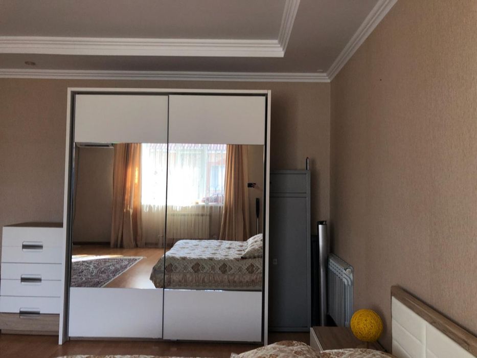 Продам спальный гарнитур