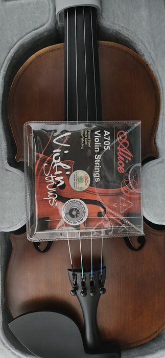 Скрипка R.Empire 4/4