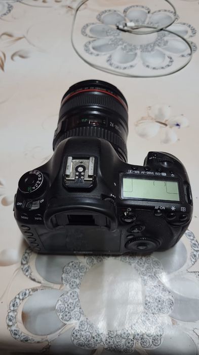 Фотоаппарат Canon 5D Mark3 Срочно