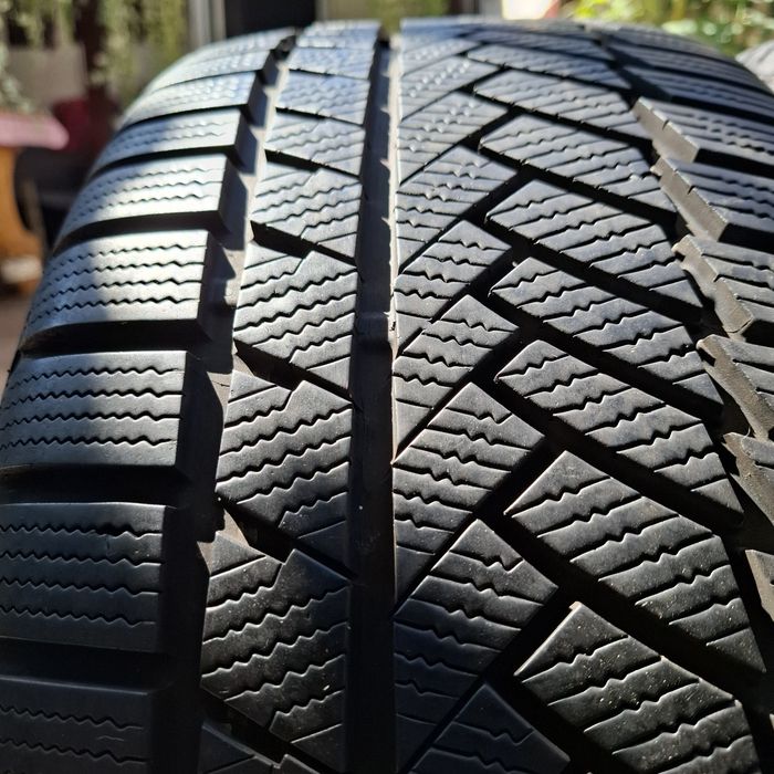 Set 2 Anvelope Iarnă Continental WinterContact TS850P 245/45 R18 RunFlat SSR XL MOESet 2 Anvelope Iarnă Continental WinterContact TS850P 245/45 R18