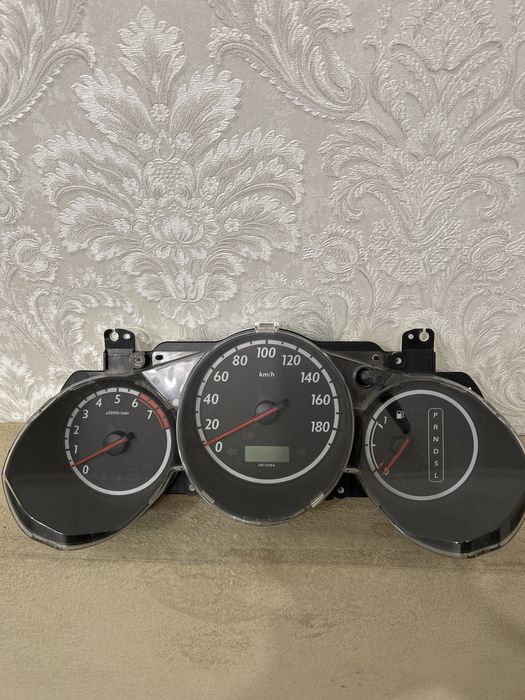 Щиток приборов Хонда Фит