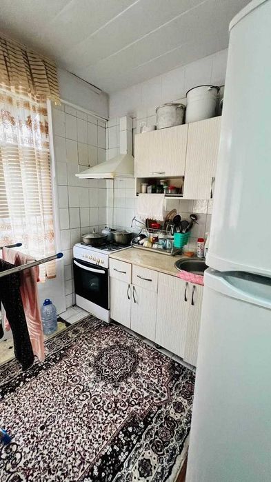 Чилонзор-1 Кирпич 3/2/5 балкон 2/6 меб+тех Ориентир Эмир Ресторан