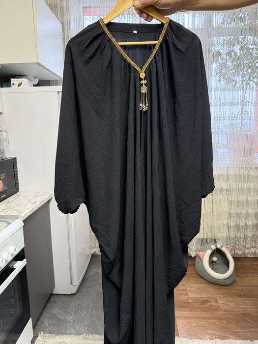 Продам платья и брюки