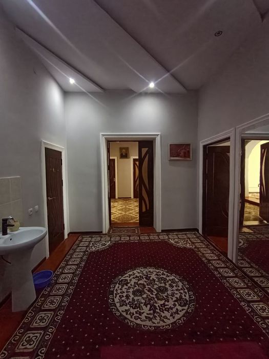 Уй сатылады 2 этаж 7 комната