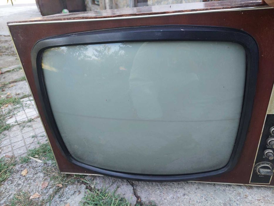 Продавам телевизор „Средец“ – ретро, колекционерски