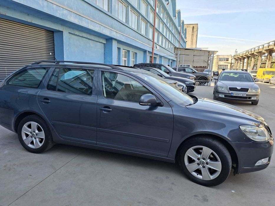SKODA Octavia 2012 — imagine 2