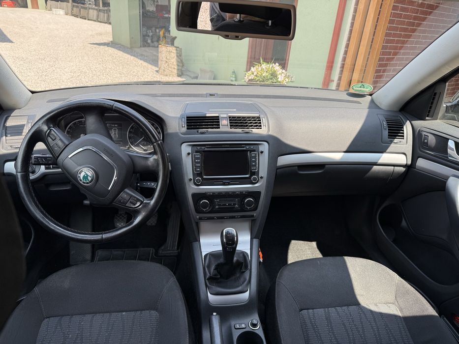 SKODA Octavia 2012 — imagine 5