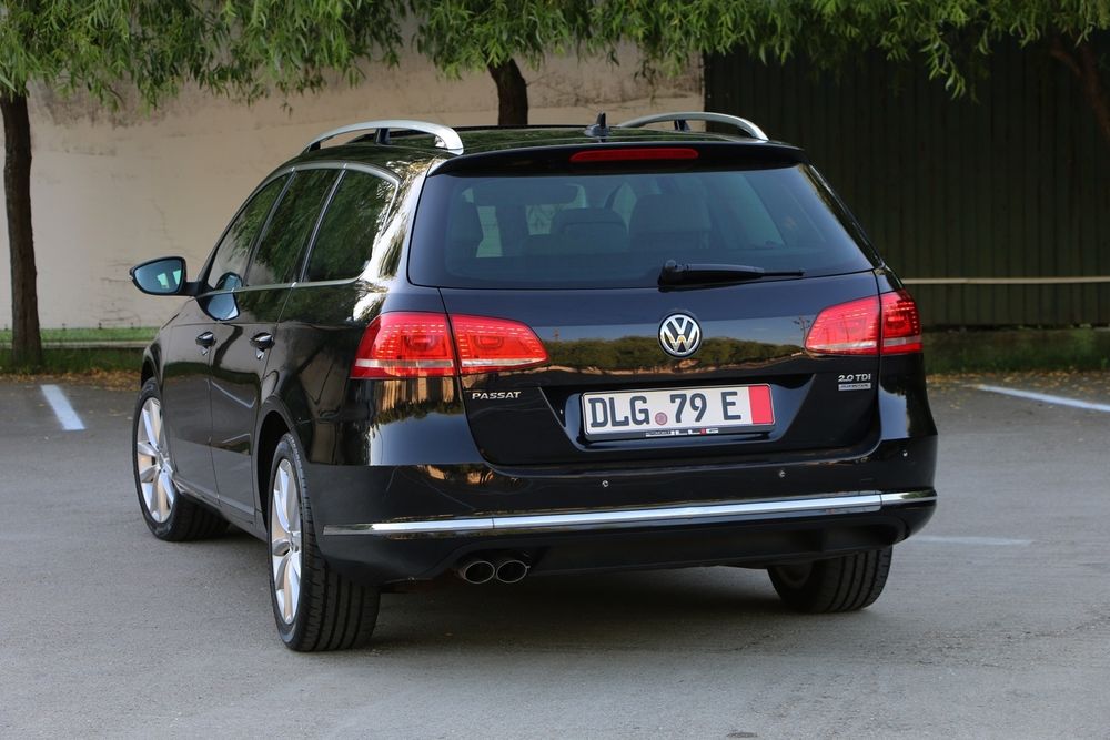 Passat/distronic/Lane asist/bixenon/panoramic/memorii/zoll/dsg