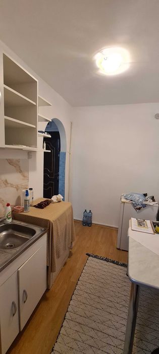 Vand Camera camin cu hol,baie si bc.proprie