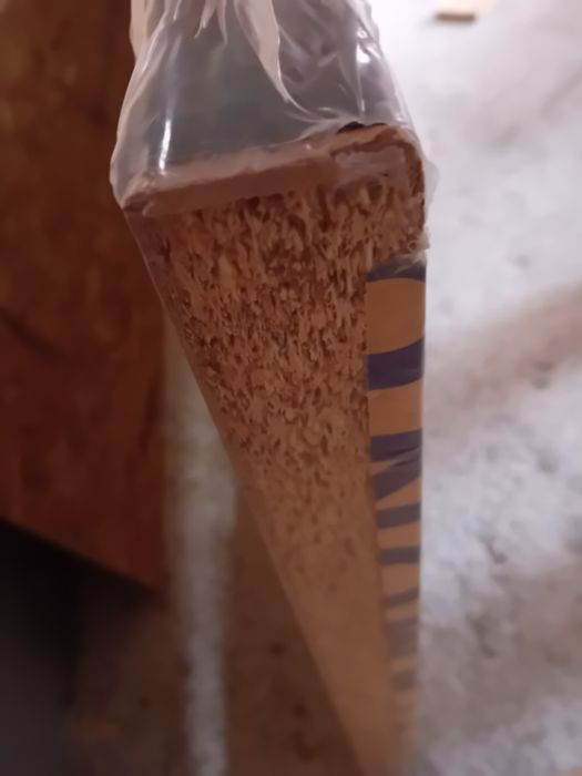 Vând blat de bucatarie nou cu folia pe el