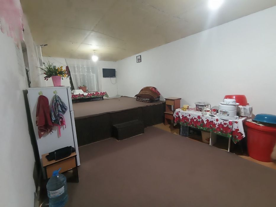 6stx Uy sotiladi !!!