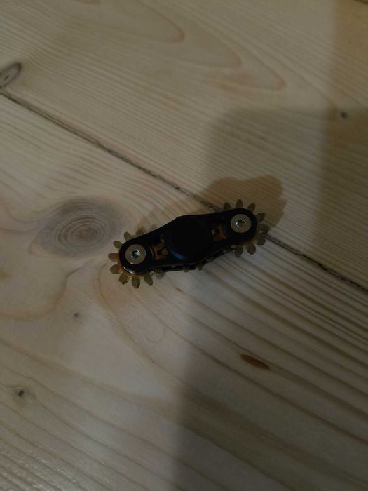 Играчка метален спинер 10 лв