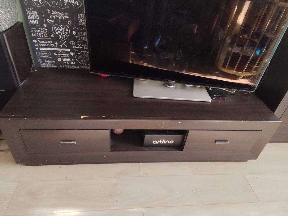 Тумба под телевизор