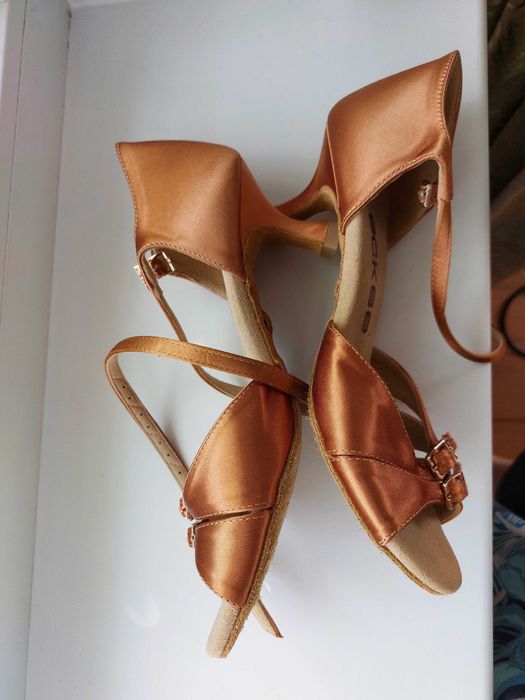 туфли для бальных танцев