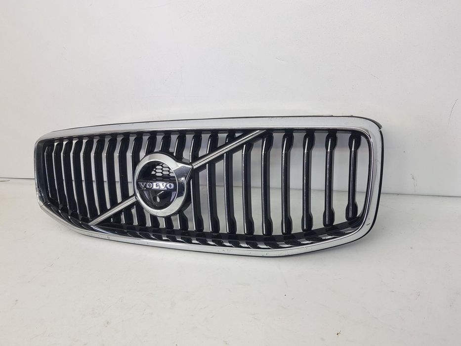 Grila radiator Volvo XC60 dupa 2018