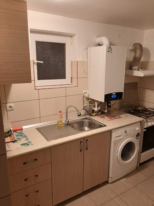 Cameră de închiriat, utilități incluse în preț