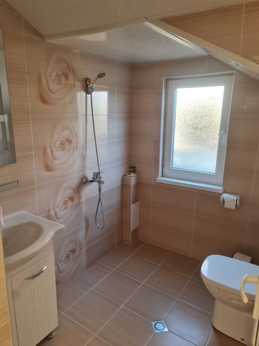 Давам под наем къща за гости, намираща се в село Горен Близнак