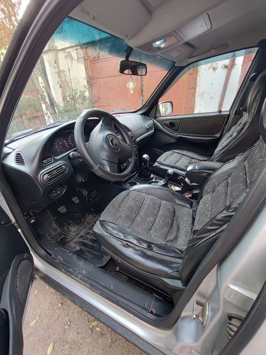 Автомобиль Нива Шевроле продам