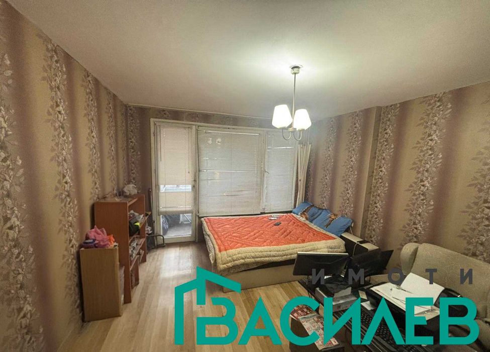 Продава се Едностаен апартамент в София, Център - 35 кв.м за 1457 €/кв.м - Снимка #2