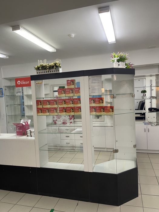 Витрина для аптеки