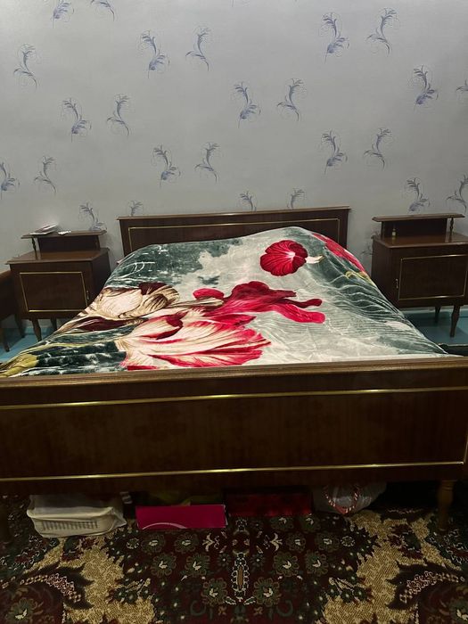 Спальный гарнитур