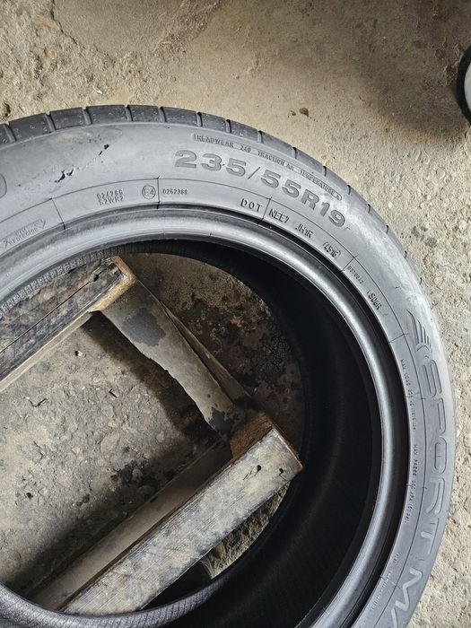 2 anvelope vara 235 55 19 Dunlop
