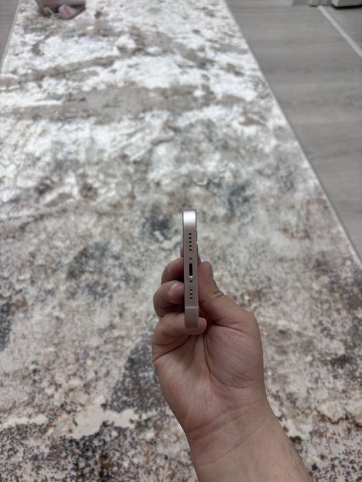 Продам iphone 13, 128 гб