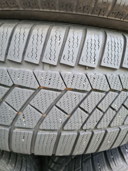 Гуми 225/55/16 2броя