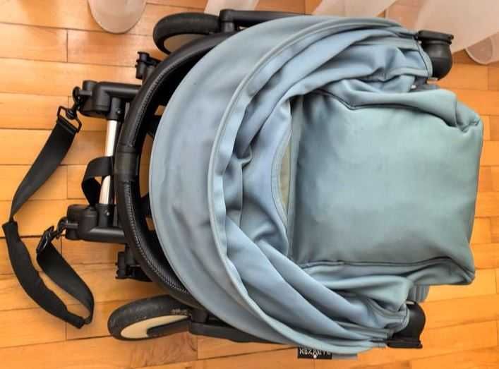 carucior Yoyo Baby Zen, ideal pentru vacanţe (merge în avion)