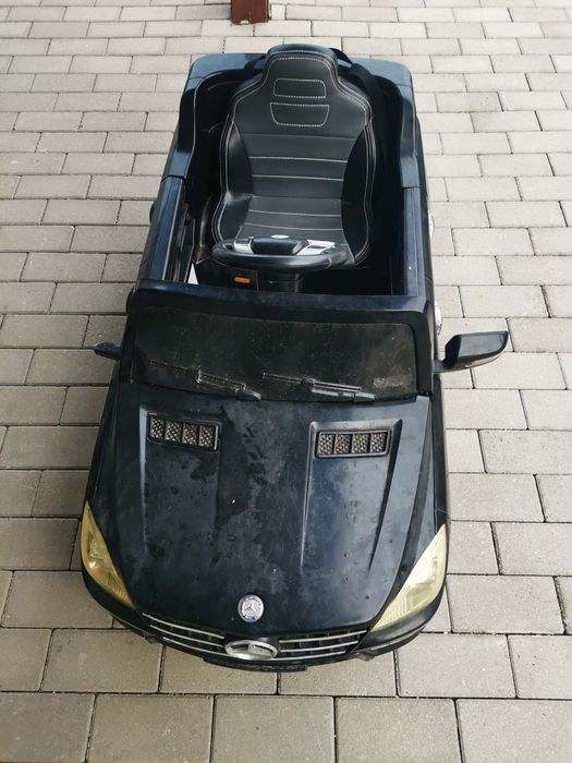 Defect!! Masina electrica cu telecomanda pt copii