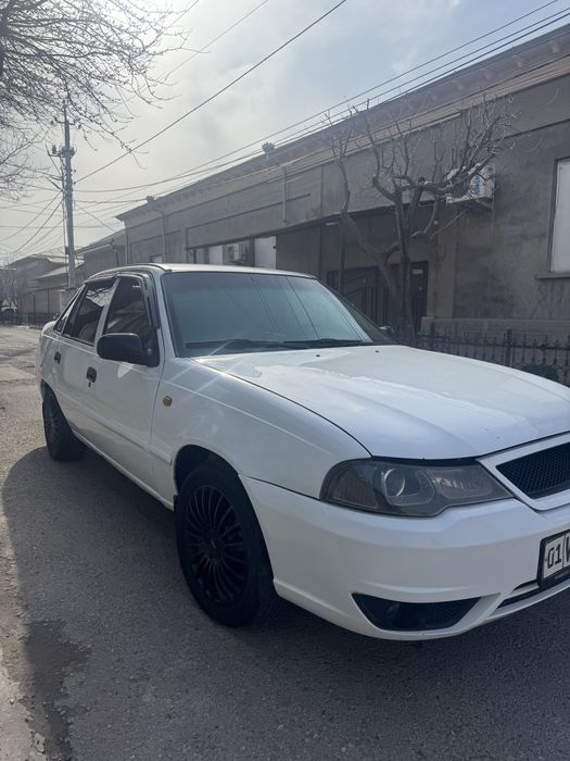 Sotiladi faqad naxdga Nexia 2 Dons 1,6 mator metan gaz butun mashina