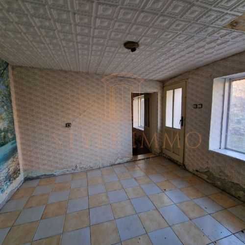 Продава се Къща в Разград, Абритус - 45 кв.м за 737 €/кв.м - Снимка #4