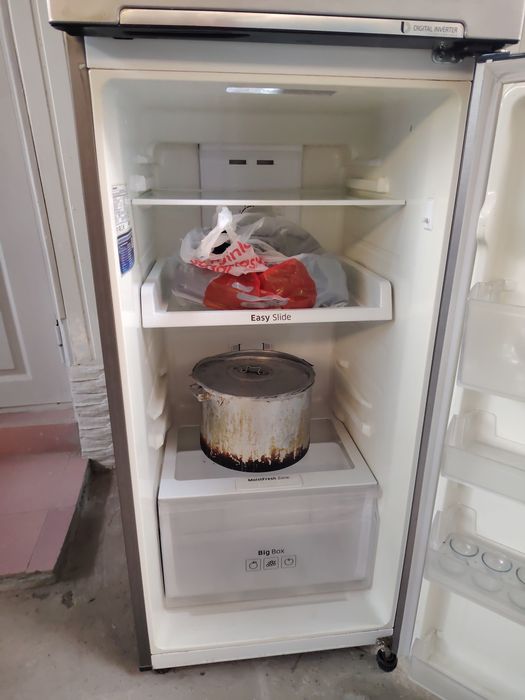 Продаю холодильник Samsung