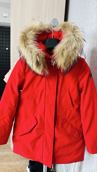 Продам детский пуховик CANADIENS