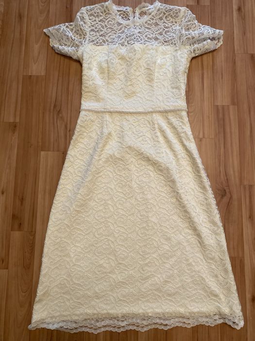 Продаю белое платье