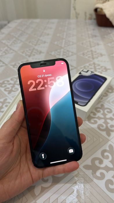 iphone 12 продаётся