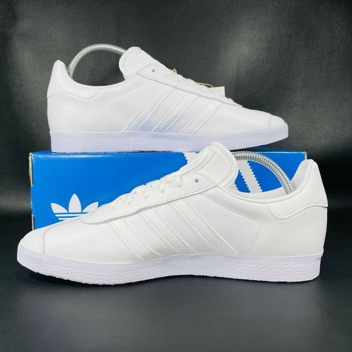 Дамски обувки ADIDAS GAZELLE размери EU36.5,38.5,40