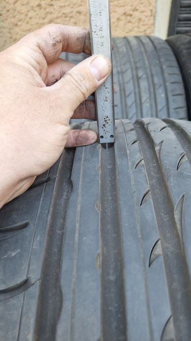 Летни гуми Nexen 235/40/19 2бр.