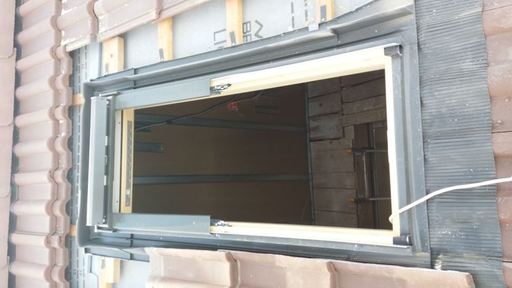 Montaj ferestrele de mansarda, velux-uri, fakro, roto etc