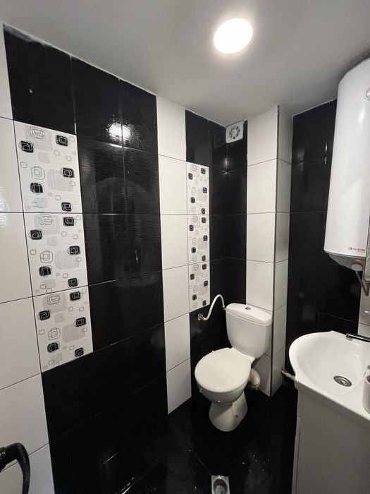 Продава се Двустаен апартамент в Свищов - 67 кв.м за 267 €/кв.м - Снимка #3