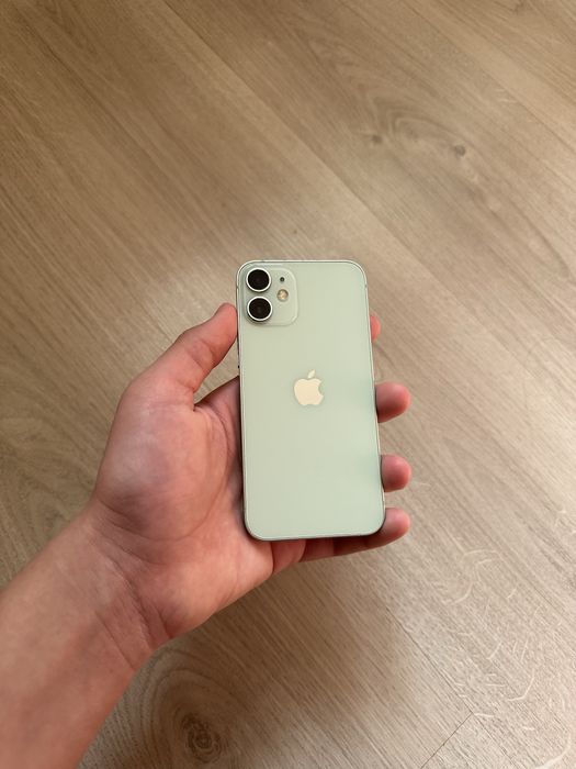 Iphone 12 mini без ремонт