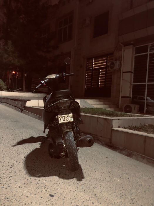 скутер бензиновый