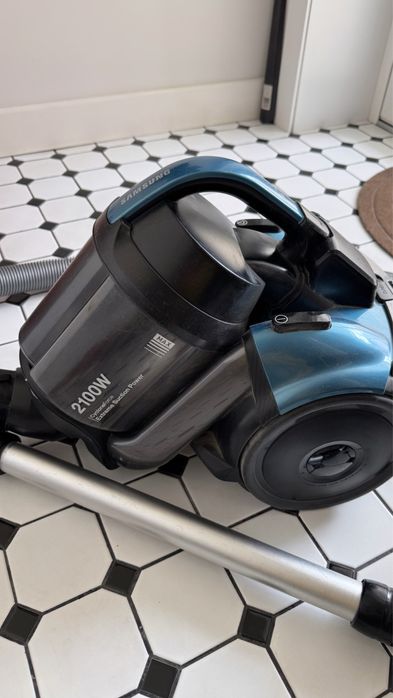 Пыоесос б/у 15 000 тг