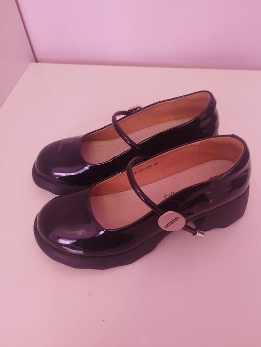 Дамски официални обувки