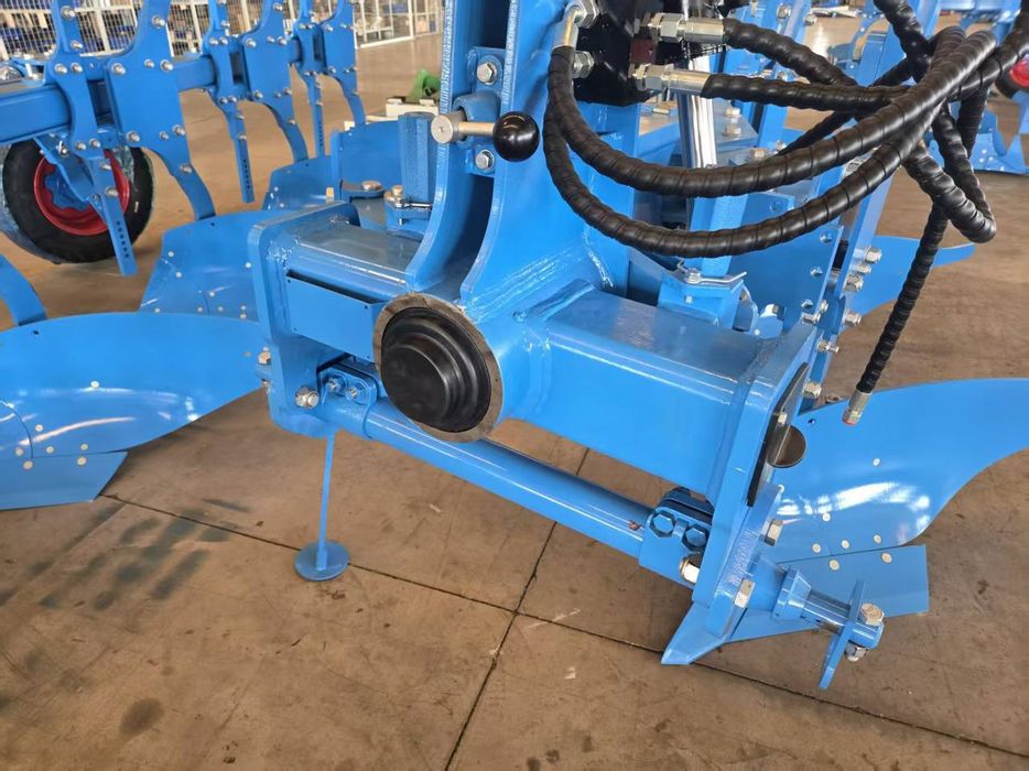 Омоч, Плуг 3+1, 1 йил гарантия