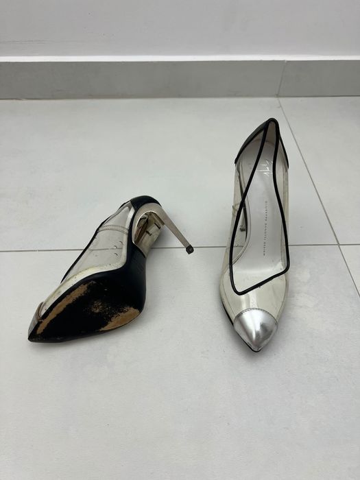 Vand pantofi zanotti