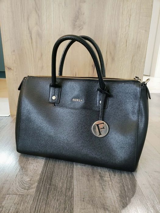 Furla NEW чанта от естествена кожа