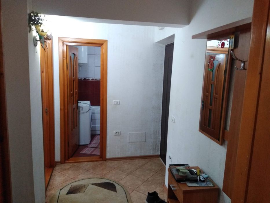 Închiriez apartament 2 camere complet mobilat și utilat