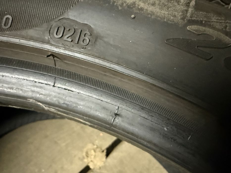 Летни гуми PIRELLI  спорт пакет 255/40R19 и 285/35R19 S класа BMW 7